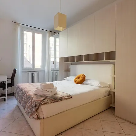 Apartman Guesthost - Yellow Charm - With Two Bedrooms In *